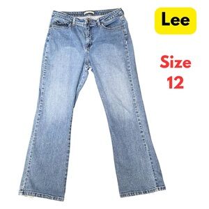 Lee Womens Jeans Size 12 Short bootcut just below the waist Medium Wash #148